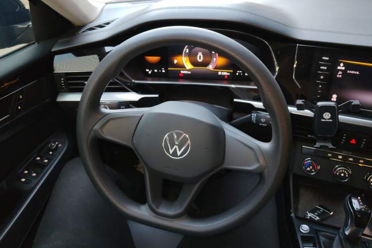 Used Volkswagen Passat 2023 280TSI Business Edition
