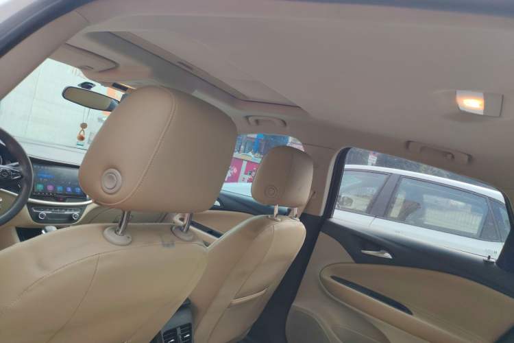 TDK.VehicleDetails.img