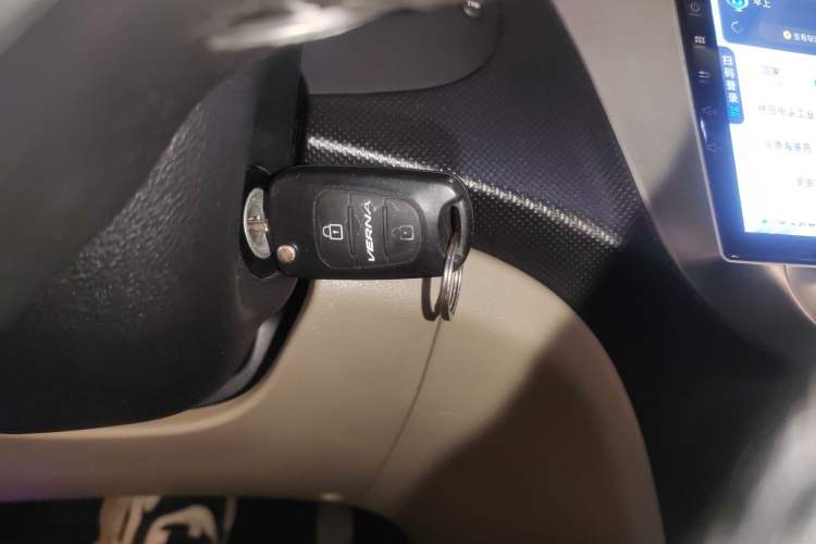 Used Hyundai Verna 2014 1.4L Automatic Smart GLS
