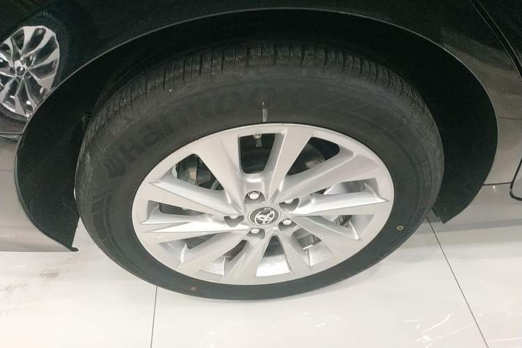 Used Toyota Camry 2023 2.0G Luxury Edition