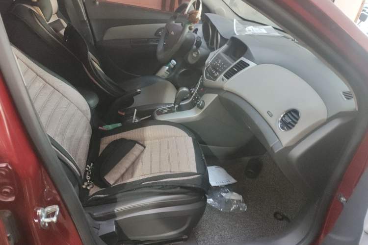 Used Chevrolet Cruze 2013 1.6L SE AT
