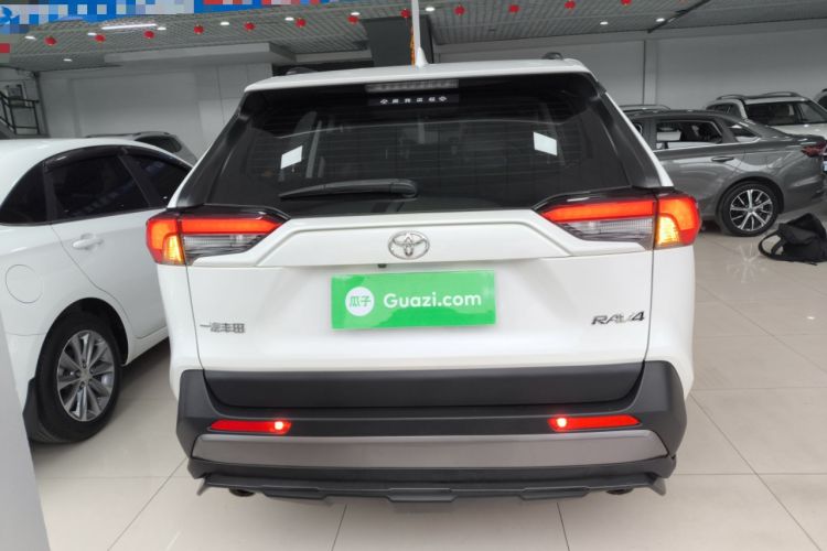 Used Toyota RAV4 2021 2.0L CVT Two-Wheel Drive Fashion PLUS Edition
