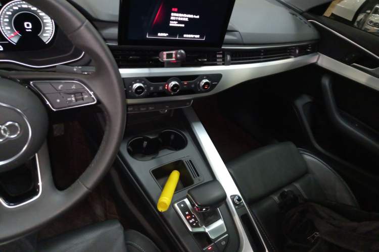 Used Audi A4L 2022 40 TFSI Fashion Dynamic Model
