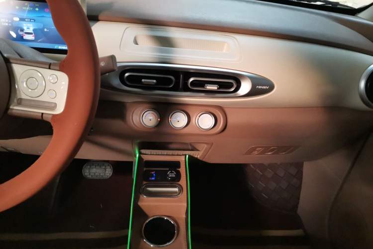 Used Wuling Hongguang MINIEV 2025 Four-Door Version Advanced Edition