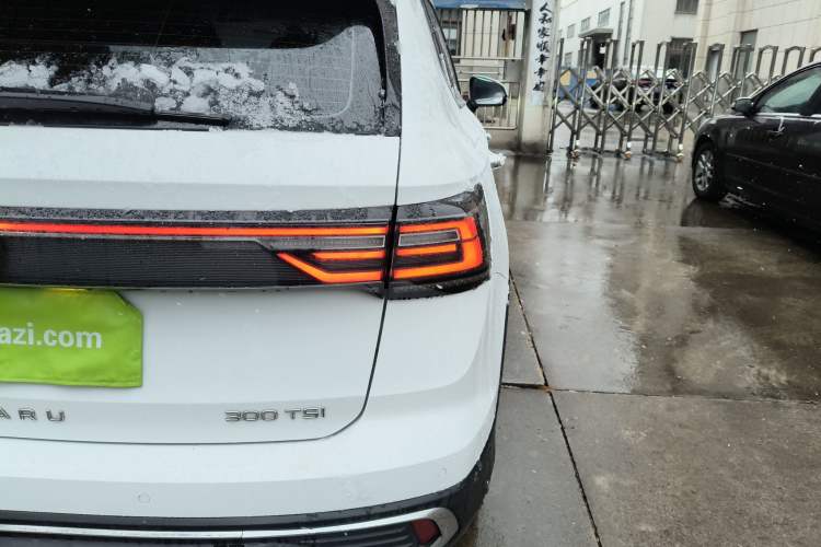 Used Volkswagen Tharu 2023 300TSI Two-Wheel-Drive Full Moon Edition
