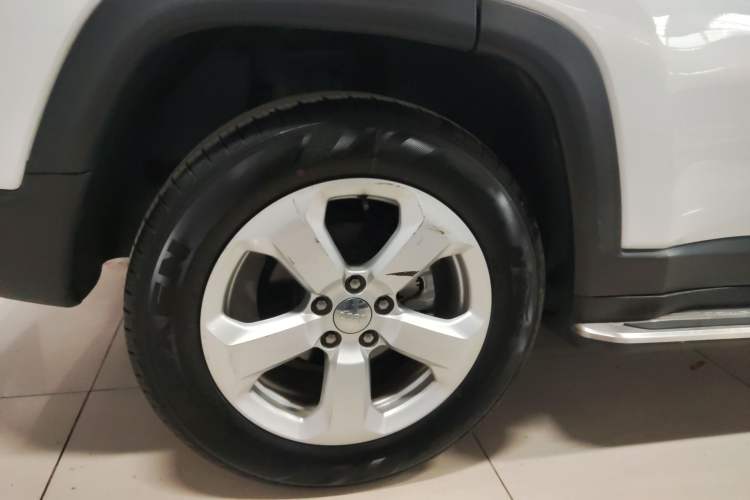 Used  Compass 2019 220T Automatic Enjoyment Version
