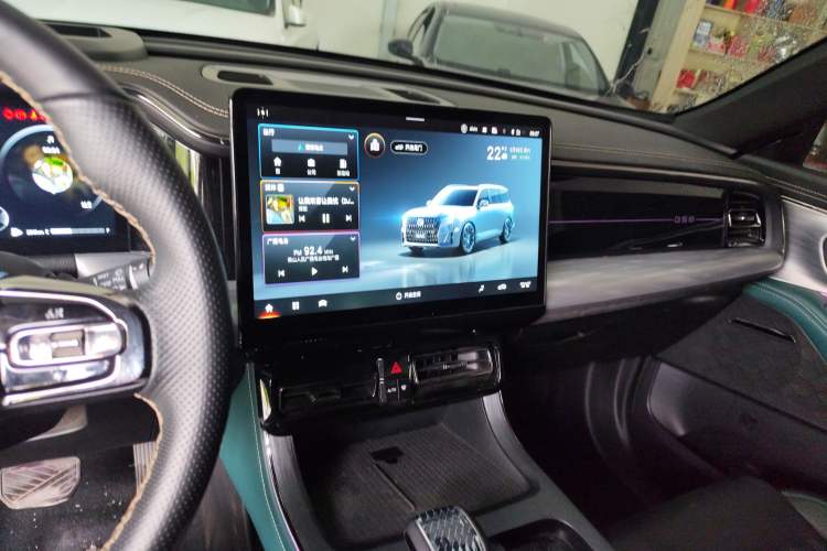 Used GAC Trumpchi GS8 2022 Double-Energy Series 2.0TM Two-Wheel Drive Prestige Edition (6 Seats)
