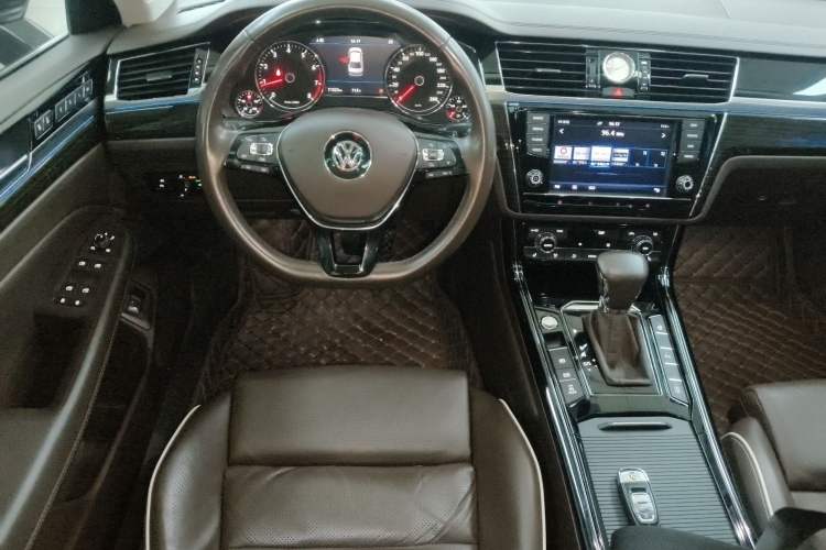 Used Volkswagen Phideon 2016 380TSI Two-Wheel-Drive Supreme Edition