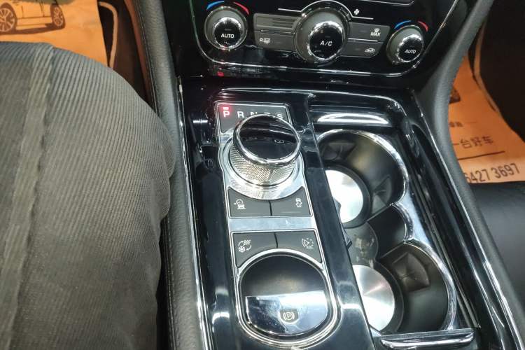 Used Jaguar XJ 2018 XJL 3.0 SC Two-Wheel-Drive Elegant Business Edition
