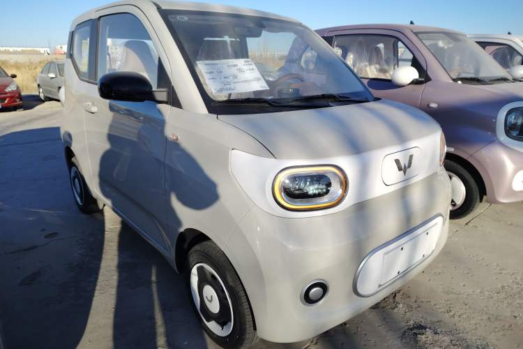 Used Wuling Hongguang MINIEV 2024 3rd Generation 215km Youth Edition

