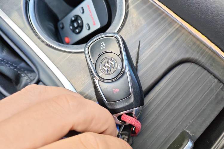 Used Buick Envision 2018 20T Two-Wheel-Drive Elite Model
