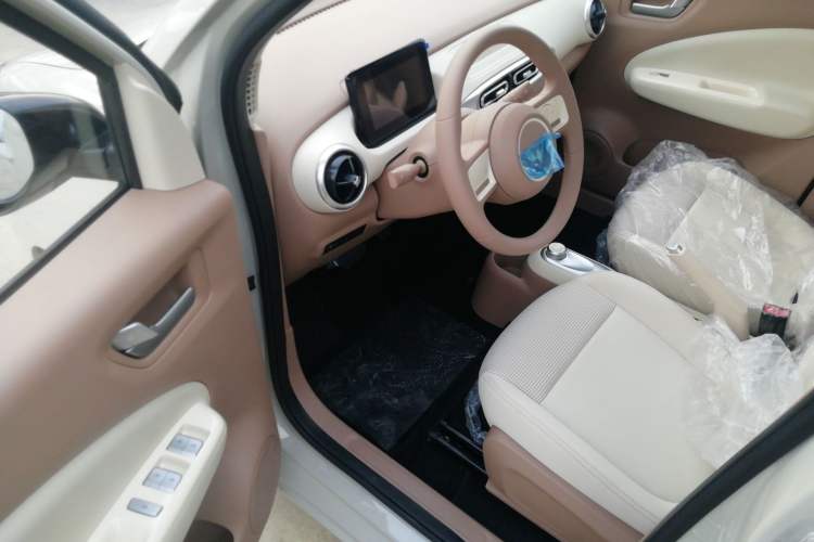 Used Wuling Hongguang MINIEV 2025 Four-Door Version Advanced Edition
