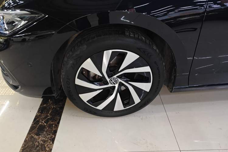 Used Volkswagen Passat 2025 Pro 380TSI Starry Dragon Edition
