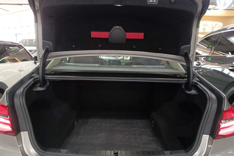 Used BMW 7 Series 2016 730Li Luxury Model
