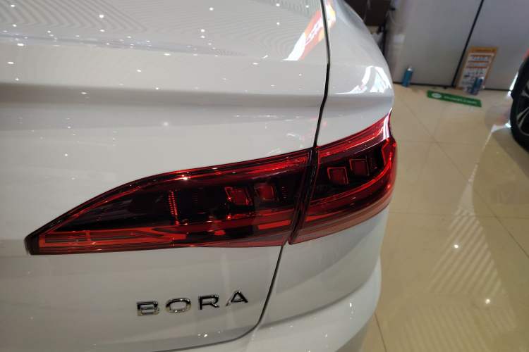 Used Volkswagen Bora 
