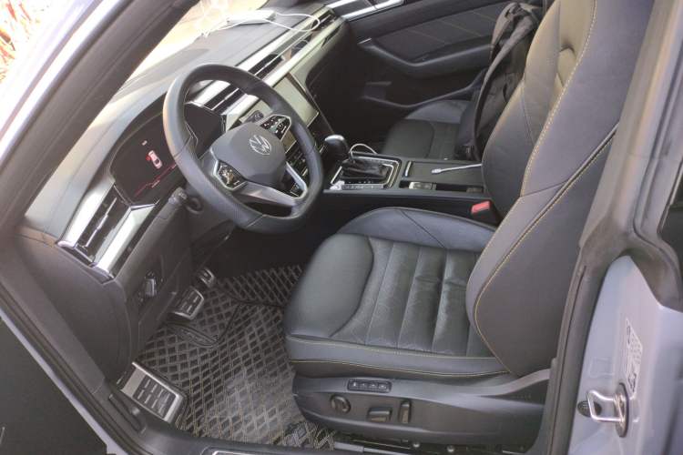 Used Volkswagen FAW-Volkswagen CC 2021 380TSI Striking Edition
