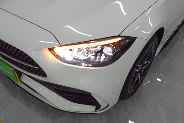 Used Mercedes-Benz C-Class 2023 Restyled C 260 L Night Edition Sports Version
