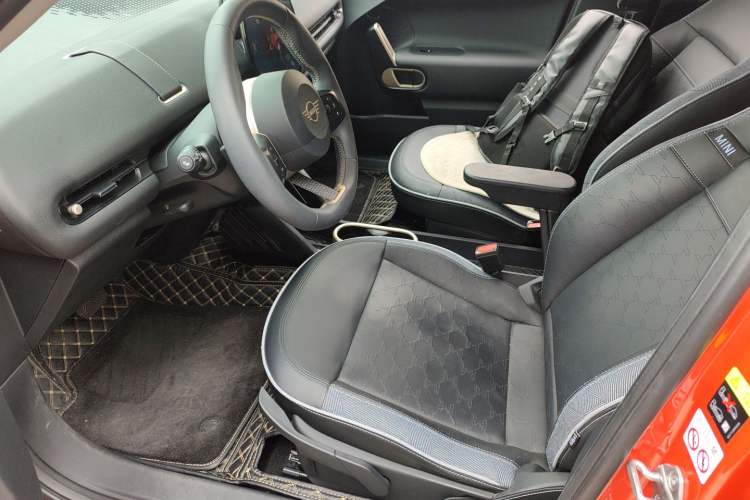 Used MINI Electric MINI ACEMAN 2024 E Classic Edition
