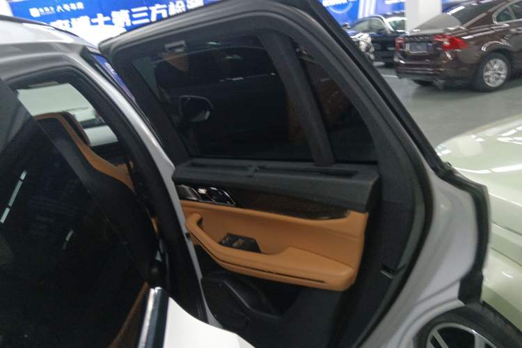 Used Lynk & Co 09 EM-P 2021 2.0T PHEV Halo Six-Seater