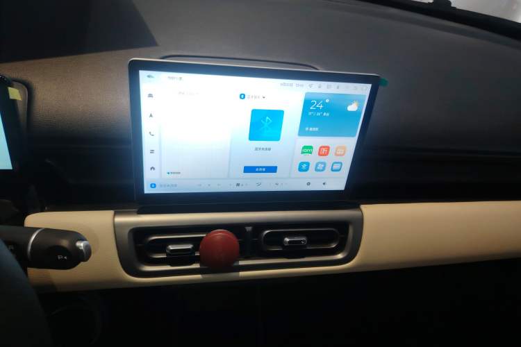 Used Wuling Bingo PLUS 2024 330 km Range Five-Seater Version
