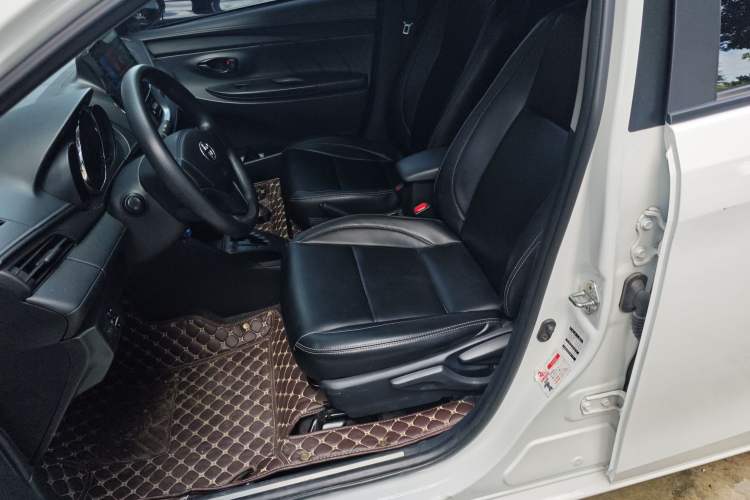 Used Toyota YARiS L 2020 1.5L CVT Leading Edition
