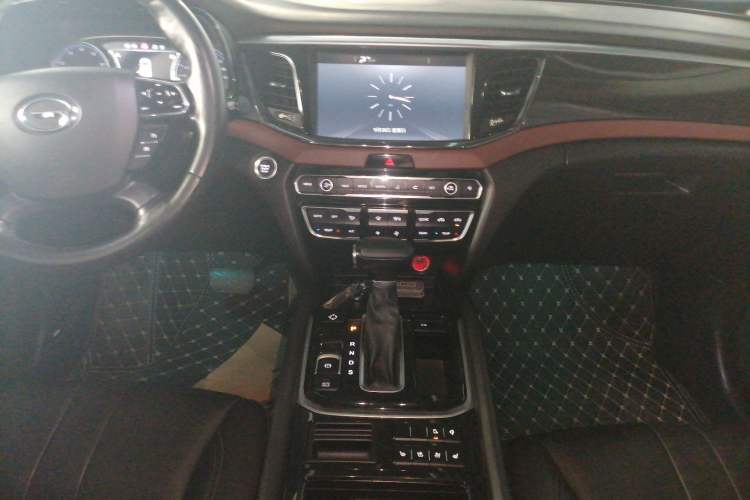 Used GAC Trumpchi GS8 2017 320T Two-Wheel Drive Luxury Smart Connectivity Version (7 Seats)
