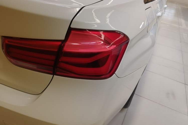 Used BMW 3 Series 2018 320Li Leading Model M Sport Package
