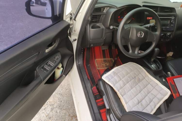 Used Honda Fit 2014 1.5L LX CVT Comfort Model
