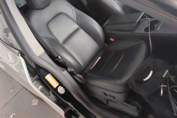 Used Tesla Model Y 2022 Rear-Wheel-Drive Version
