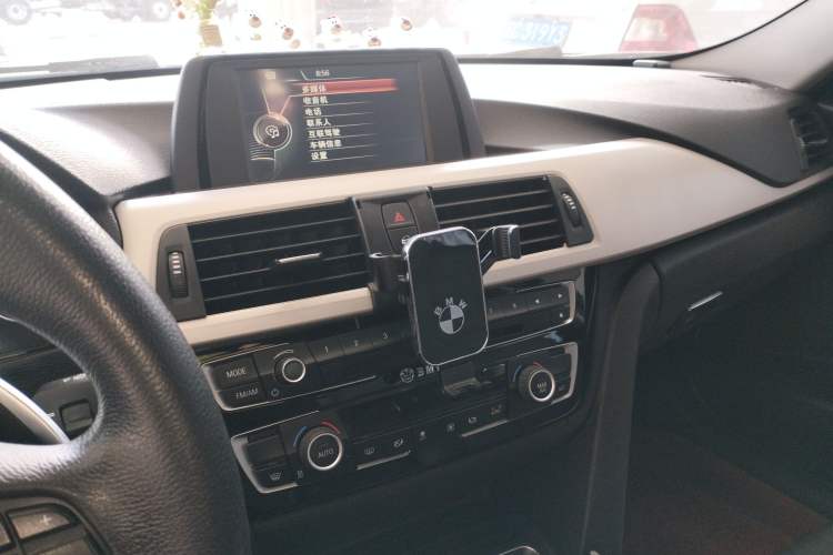 Used BMW 3 Series 2016 320Li Ambition Model
