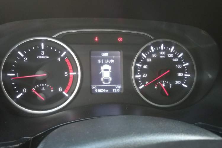 Used Great Wall Wingle 5 2017 2.0T European-spec Diesel Two-Wheel-Drive Entry-Level Big Double-Cab GW4D20D
