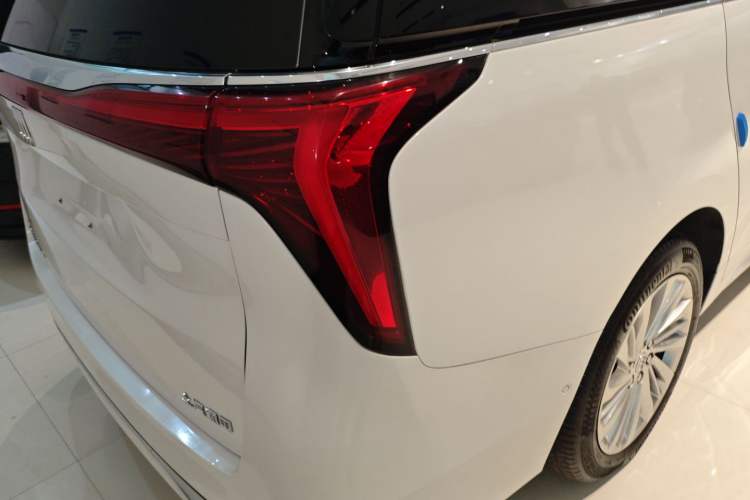 Used Buick Century 2023 2.0T Six-Seater Yinshi Edition