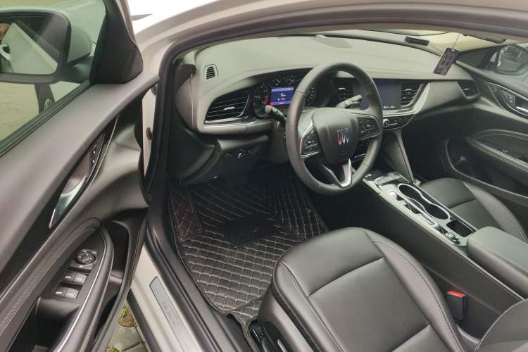 TDK.VehicleDetails.img