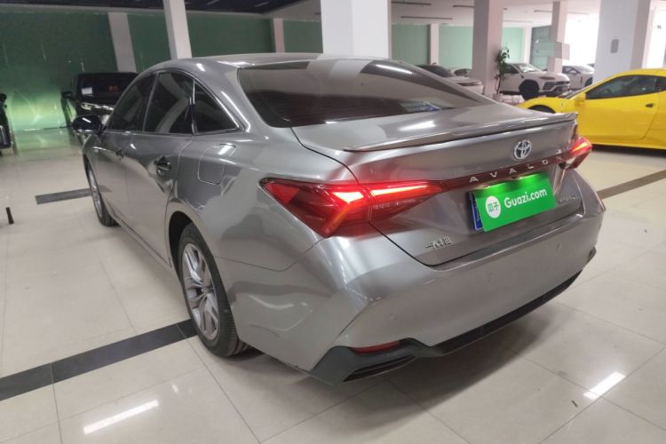 Used Toyota Avalon 2019 Dual-Engine 2.5L Luxury Edition China VI Standard
