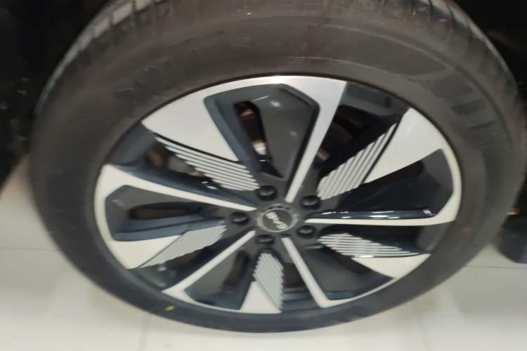 Used BYD Song PLUS New Energy 2025 DM-i Smart Drive 112KM Prestige Model