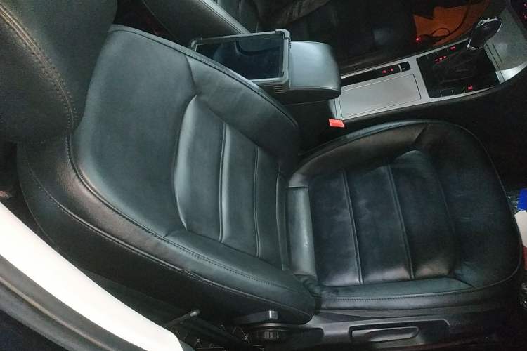 Used Volkswagen Passat 2014 1.8TSI DSG Prestige Edition
