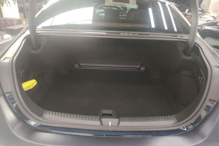 Used Mercedes-Benz E-Class 2024 E 300 L Luxury Model
