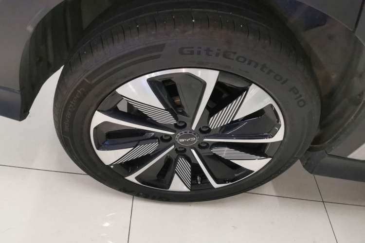 Used BYD Song PLUS New Energy 2025 DM-i Smart Drive 112KM Prestige Model