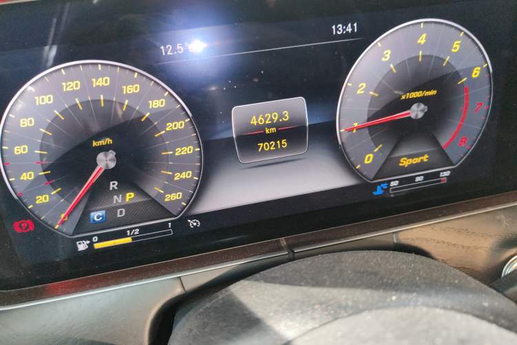 Used Mercedes-Benz E-Class 2019 E 300 L Sporty and Stylish Model