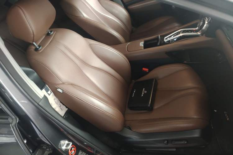 Used Acura CDX 2016 1.5T Two-Wheel Drive Deluxe Edition
