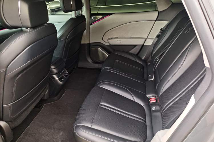 Used Zeekr 007 2024 Rear-Drive Intelligent Driving Version 75 kWh
