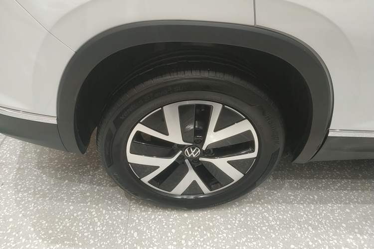 Used Volkswagen Tayron 2023 330TSI Two-Wheel-Drive Luxury Plus Advanced Version