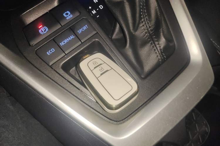 Used Toyota Wildlander 2022 2.0L CVT Two-Wheel Drive Luxury PLUS Edition