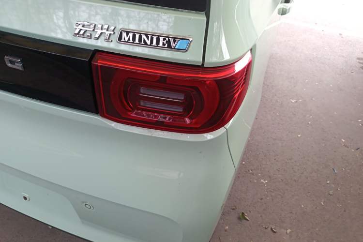 Used Wuling Hongguang MINIEV 2021 Macaron Fashion Model Lithium Iron Phosphate
