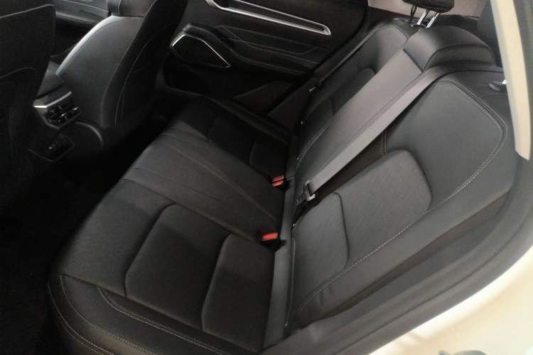 Used Geely Auto Emgrand 2023 4th Generation Champion Edition 1.5L CVT Prestige Model
