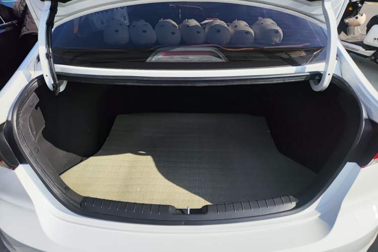 Used Hyundai Elantra 2016 1.6L Automatic ZhiXuan – Elite Version