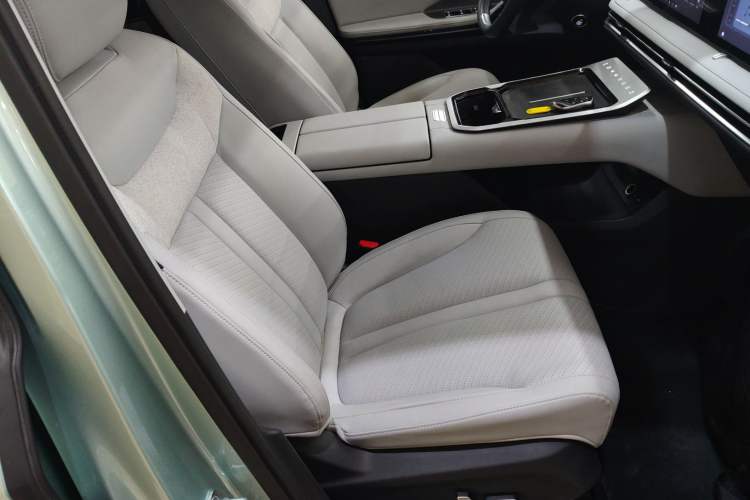 Used SAIC MAXUS Dajia 7 2024 Super Hybrid Ultra-Long Range Flagship Edition