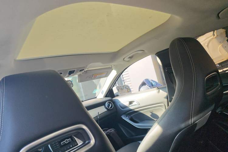 Used Mercedes-Benz GLA 2015 GLA 220 4MATIC Fashion Model
