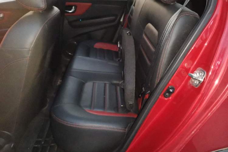 Used Haval H1 2016 Blue Label 1.5L AMT Luxury Model
