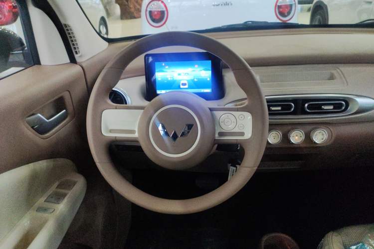 Used Wuling Hongguang MINIEV 2025 Four-Door Version Advanced Edition
